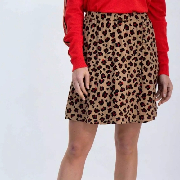 Garcia Dresses & Skirts - GARCIA ANIMAL PRINT MINI SKIRT SIZE MEDIUM